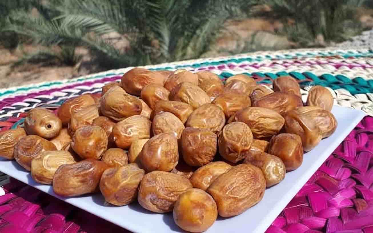 خرما زاهدی عراق با کیفیت مطلوب و طعم اصیل خرمای منطقه